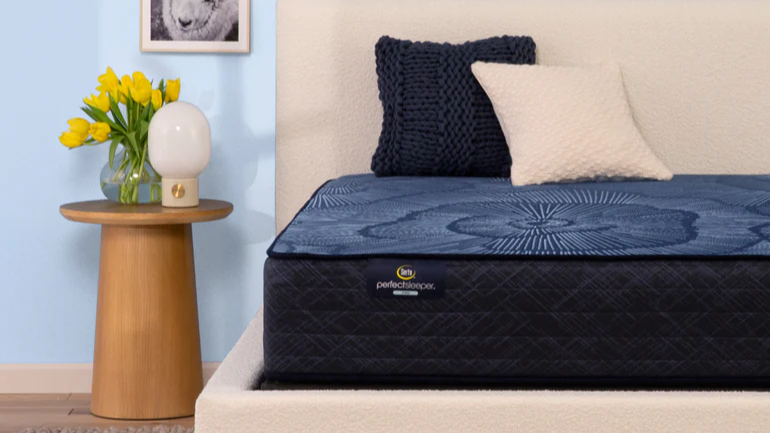 Full Size Serta Perfect Sleeper Dazzling Night Firm Hybrid Mattress