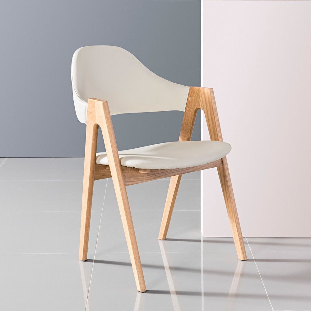Nestor Dining Chair - Solid Oak - Leather Seat