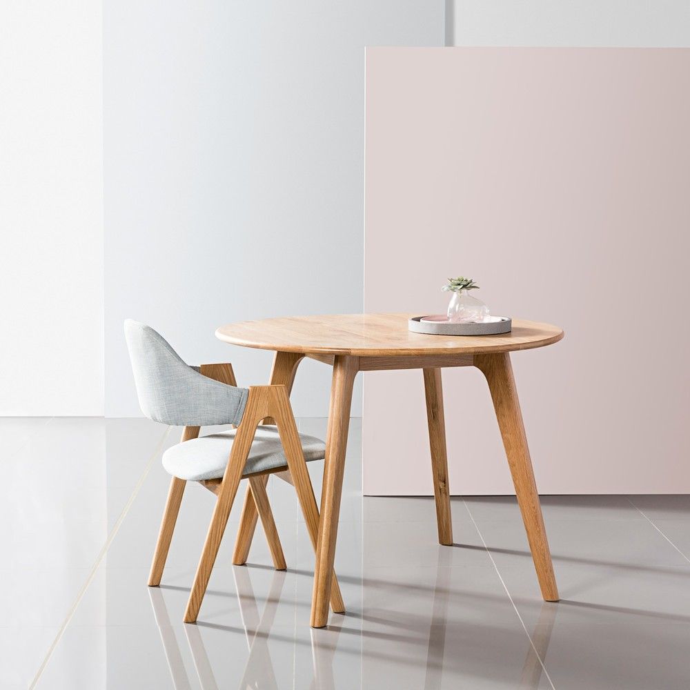 Magnus Round Dining Table - Solid Oak
