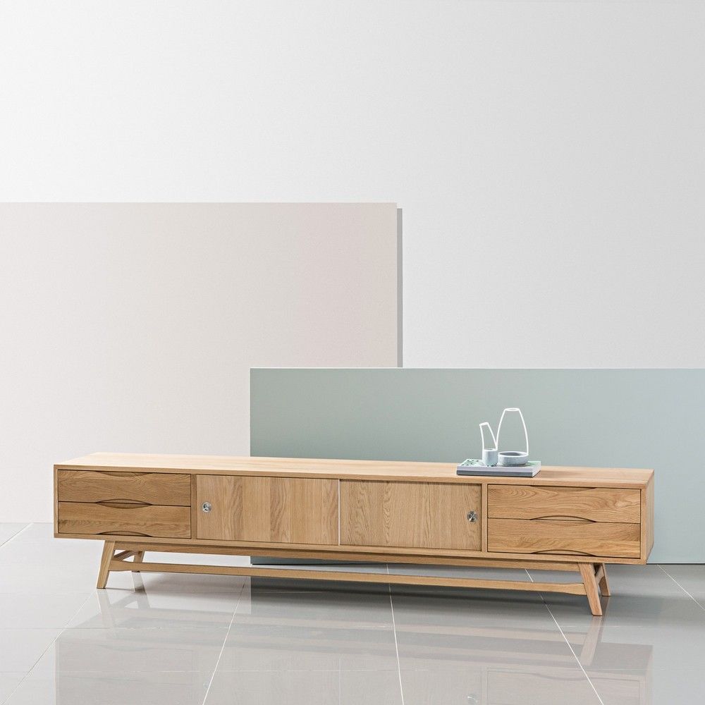 Svend Entertainment Unit - Solid Oak - Reversible Doors