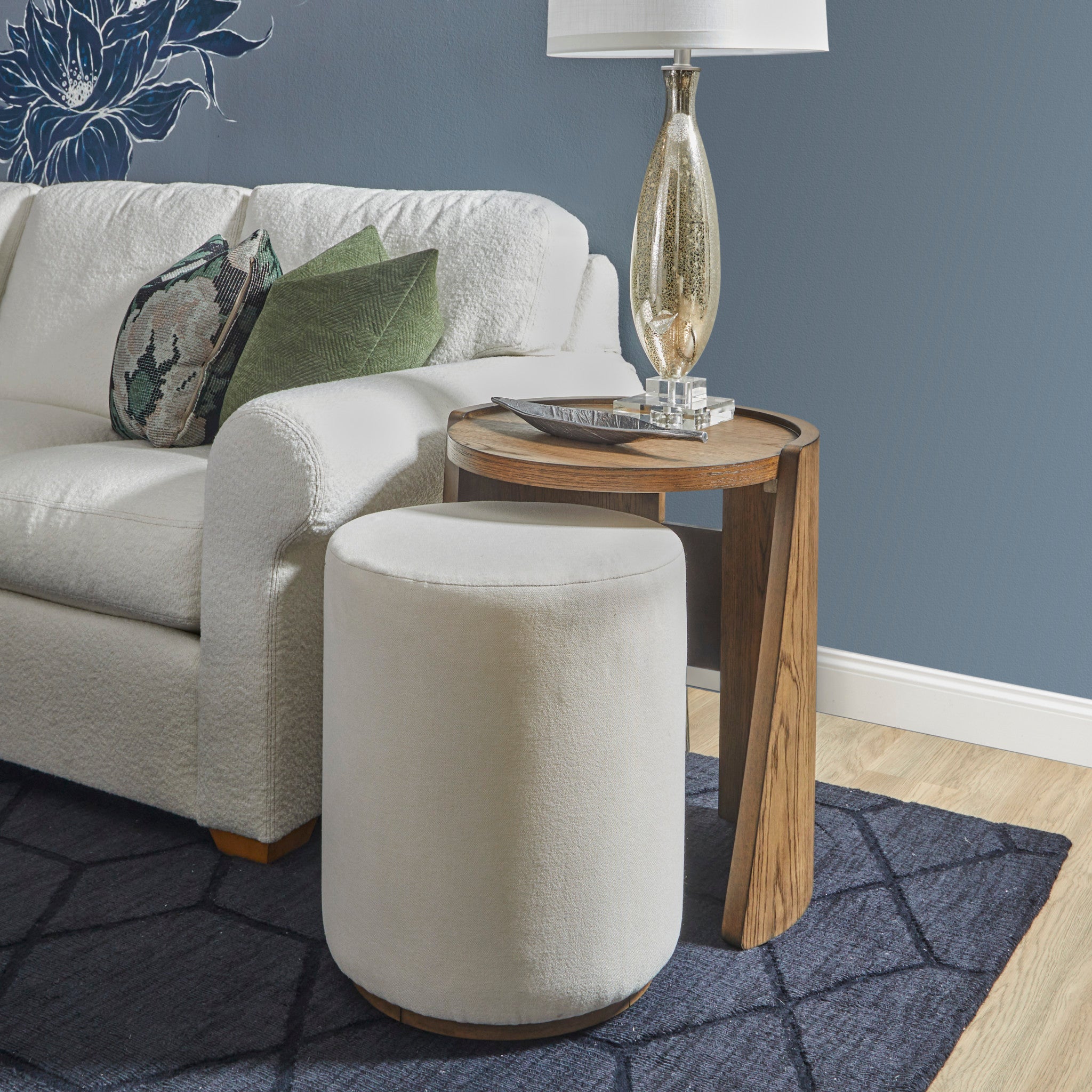 Lyra Pouf 3 Lyra Pouf
